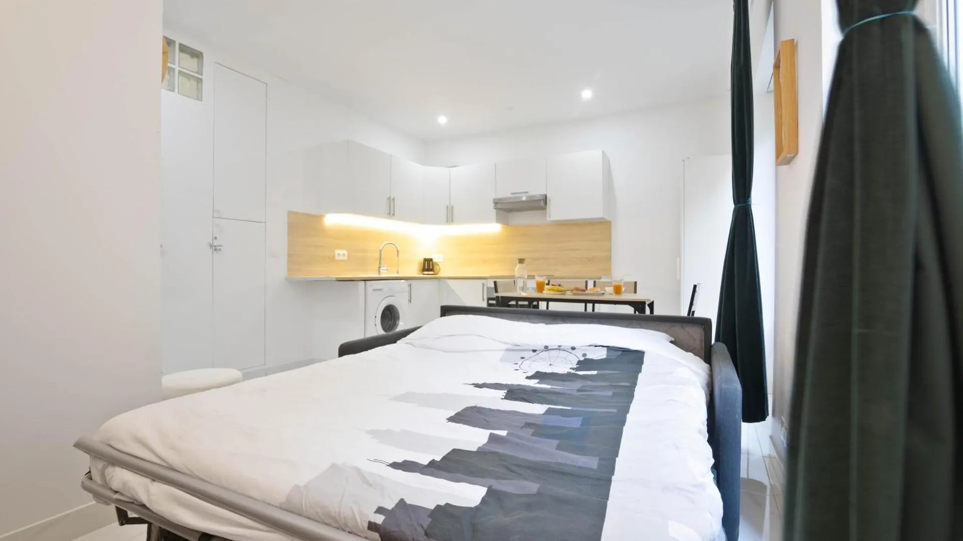Parisien & Cosy Apartment France